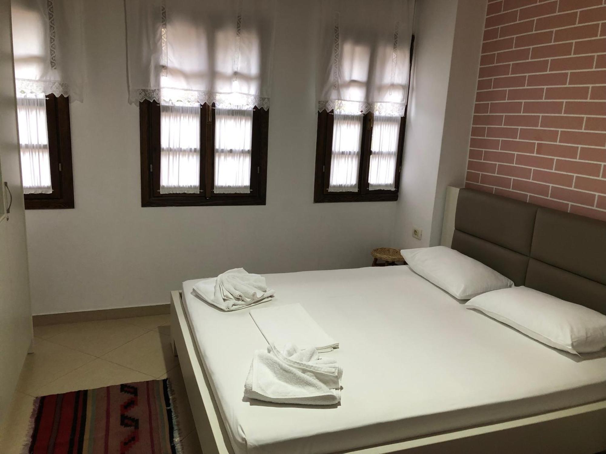 Dhimitri'S Guest House Berat Eksteriør billede